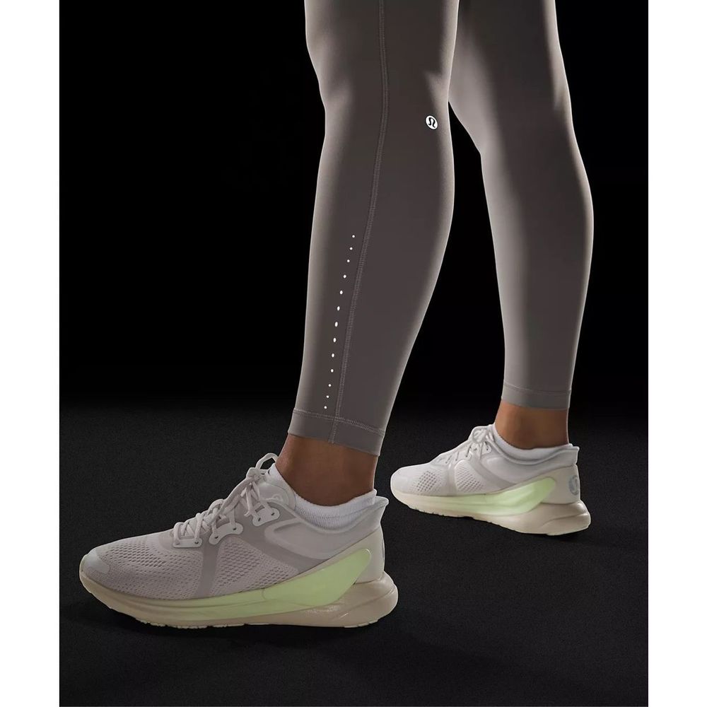 Lululemon Swift Speed High-Rise Tight 28"
Brushed Luxtreme - Picture 6 of 16